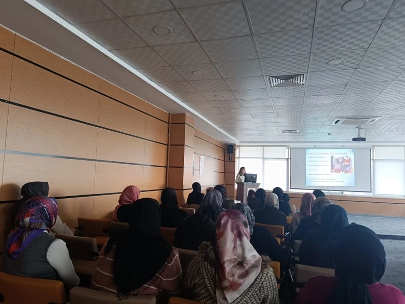 Siirt Belediyesi’nden Sağlıklı Beslenme Semineri