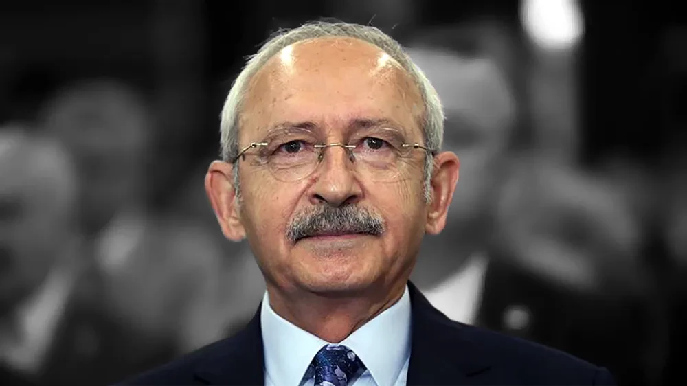 Kemal Kılıçdaroğlu ve Eşi trafik kazası geçirdi