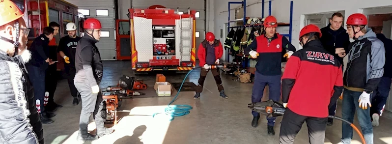 ÇASAR Ekibi, Yangın ve Gönüllü İtfaiyecilik Eğitimi Aldı