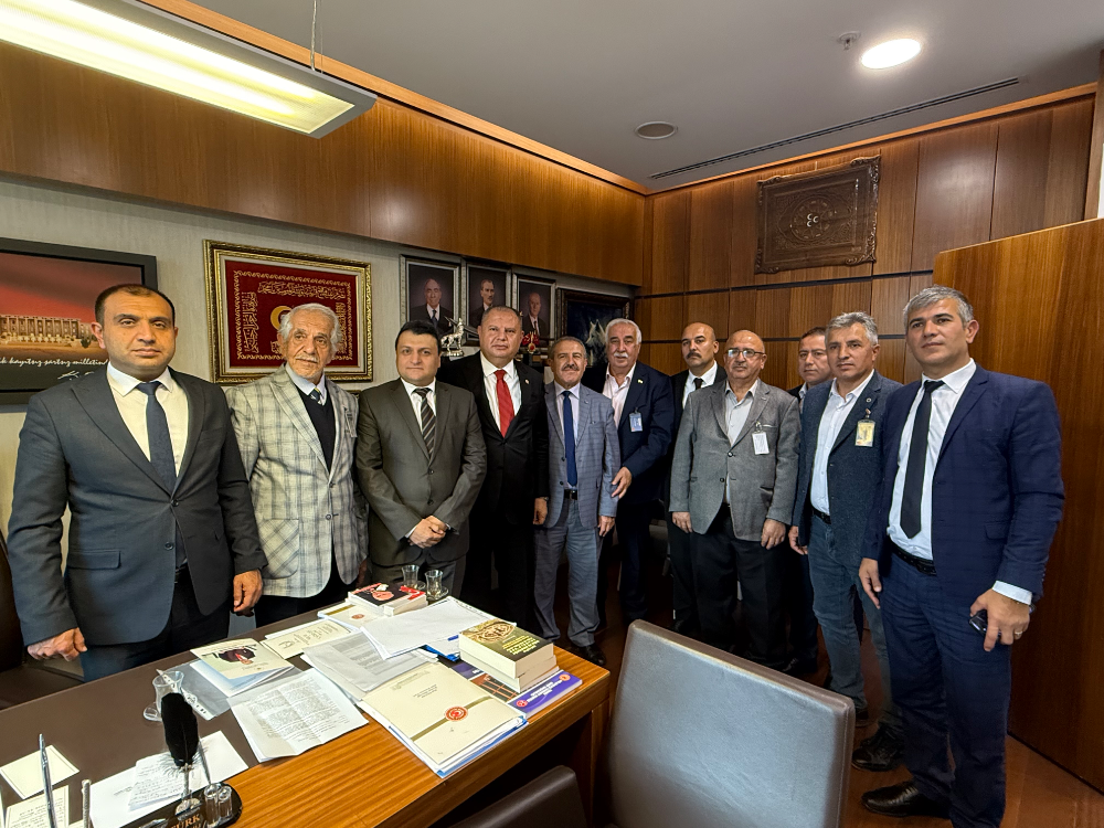 TBMM’de Ziyaretçi Rüzgarı: MHP Kırıkkale Milletvekili Halil Öztürk’e Yoğun İlgi