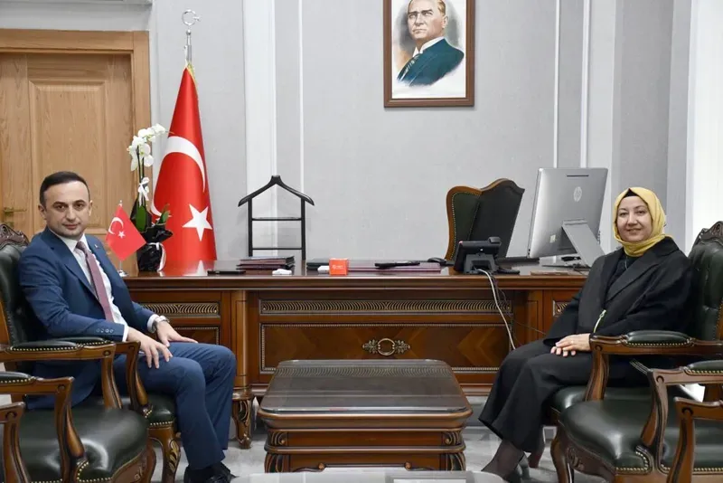 Belediye Başkanı Kılınçarslan, Kaymakam Akdağoğlu