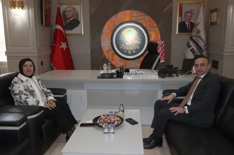 İscehisar Kaymakamı Enis Akdağoğlu, Belediye Başkanı Seyhan Kılınçarslan