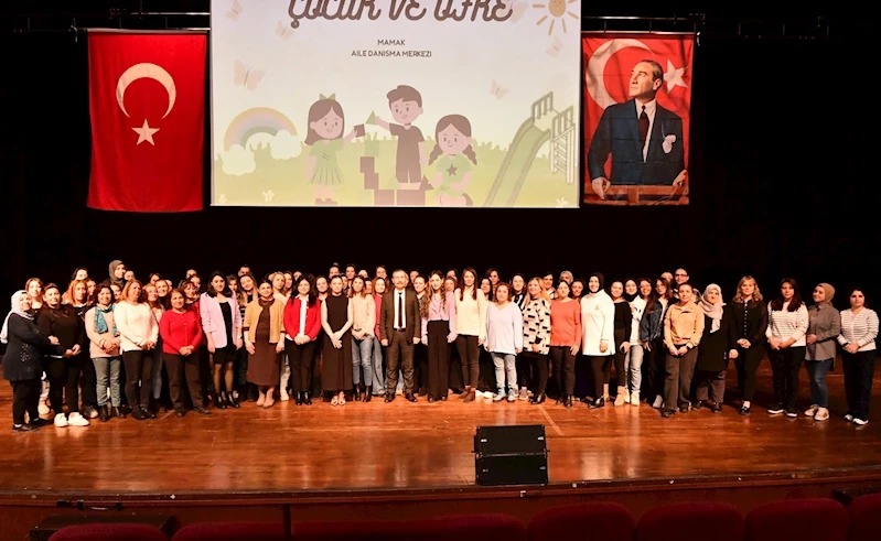 Mamak Belediyesi Kreş ve Gündüz Bakımevi Öğretmenleri Eğitimde Bir Adım Önde