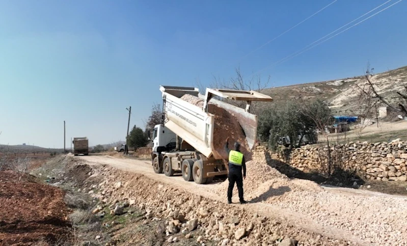 Büyükşehir Belediyesi, Birecik Kırsalında Ulaşımı Güçlendiriyor