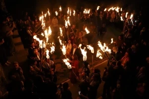 Eş Başkan Hatun, tarihi surlarda düzenlenen Newroz kutlamasına katıldı