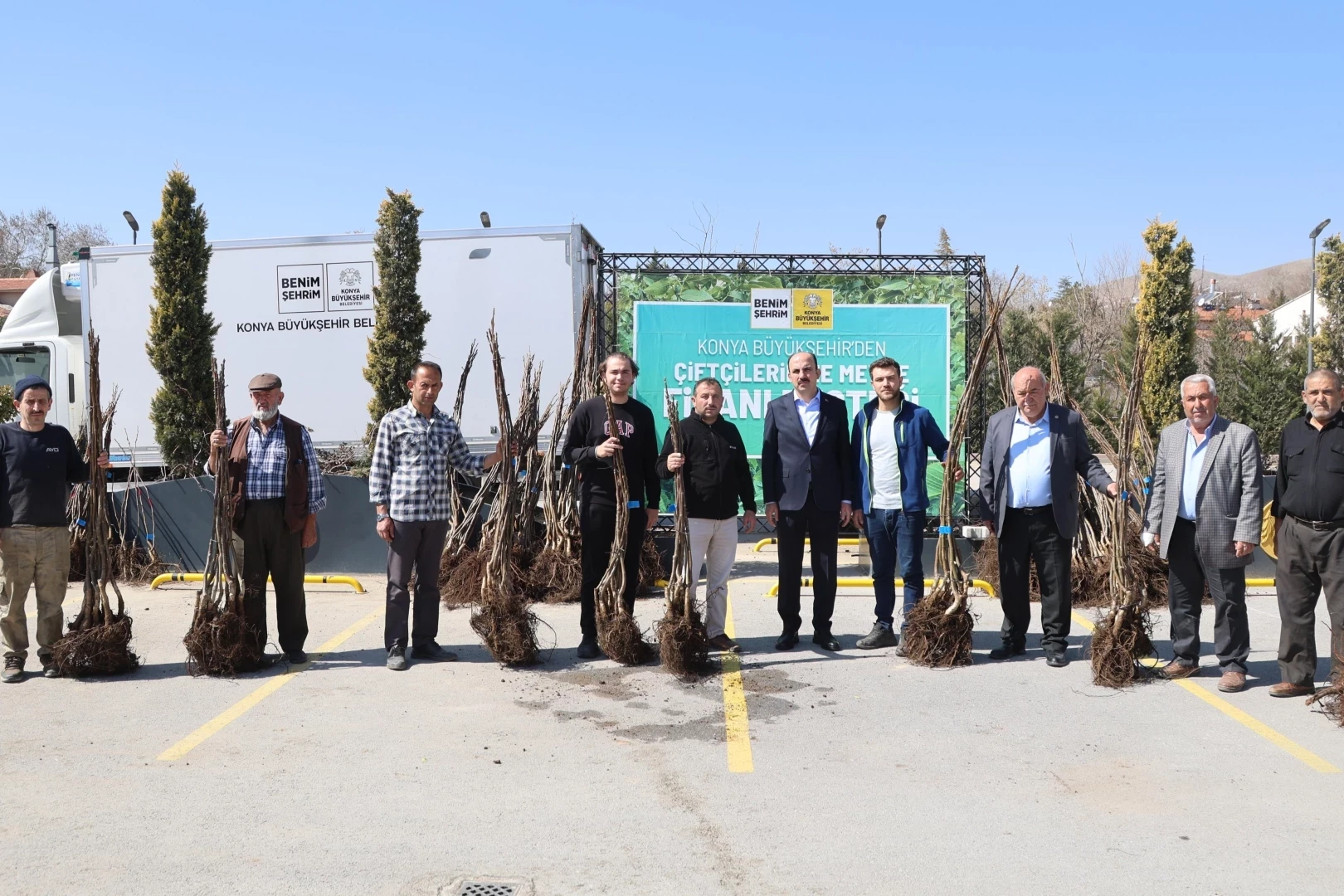 Konya Büyükşehir tarımsal kalkınma için bu sezon 72 bin meyve fidanı dağıtıyor