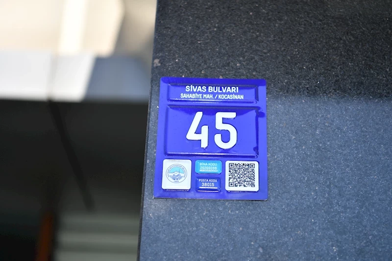 Büyükşehir’den 33 Milyon TL’lik “Akıllı” Proje: QR Kodlu Kapı Dijital Adres Sistemi
