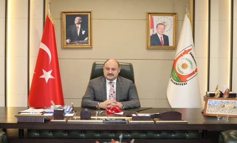 BAŞKAN GÜLPINAR’A ULUSLARARASI İLİŞKİLERDE YILIN ÜSTÜN HİZMET ÖDÜLÜ
