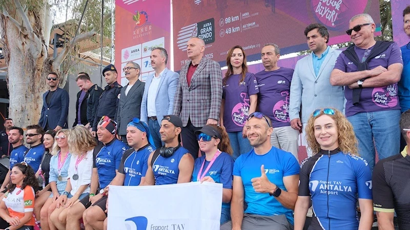 Kemer’de pedallar dostluk için döndü