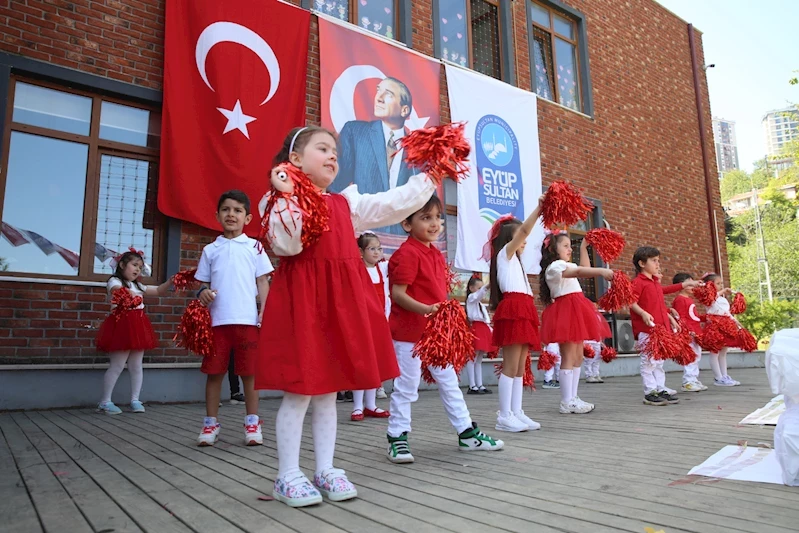 Minik yüreklerden büyük coşku: Eyüpsultan’da 23 Nisan renkli görüntülerle kutlandı