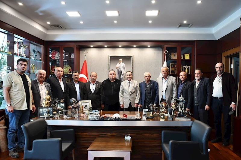 MUHTARLARDAN BAŞKAN ATAÇ