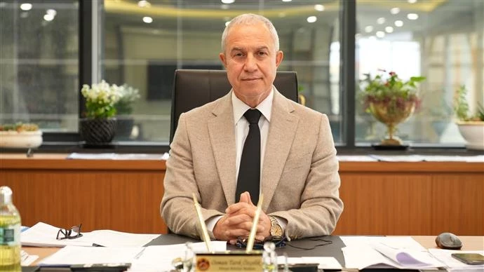 BAŞKAN ÖZÇELİK 23 NİSAN ULUSAL EGEMENLİK VE ÇOCUK BAYRAMI’NI KUTLADI