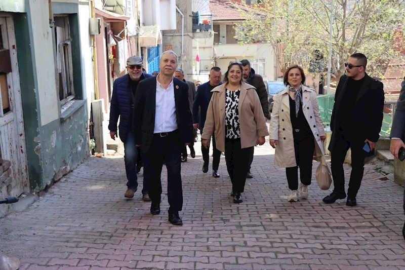 İZMİT BELEDİYESİ ZİYARETLERİNE ÇUKURBAĞ MAHALLESİNDE DEVAM ETTİ