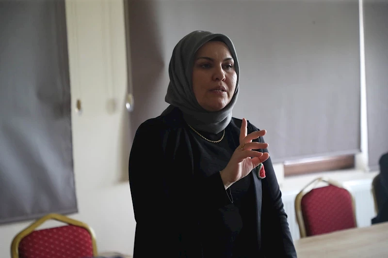 Uzman aile danışmanından önemli tavsiyeler: Değersizlik hissinin kaynağı nedir?