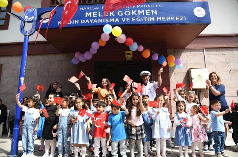 YUNUSEMRE’DE 23 NİSAN COŞKUSU KUTLAMALARLA DEVAM EDİYOR