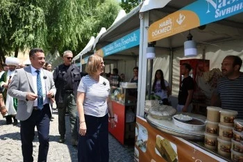 BAŞKAN ÜNLÜCE SİVRİHİSAR’DA FESTİVALE KATILDI