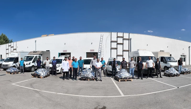 Büyükşehir’den İlçe Belediyelerine Sokak Hayvanlarını Toplama Eğitimi ve Mama Desteği