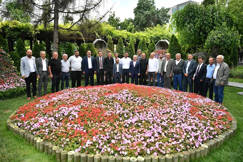 Başkan Büyükkılıç, Sarız’ın Mahalle Muhtarlarını Büyükşehir’de Konuk Etti