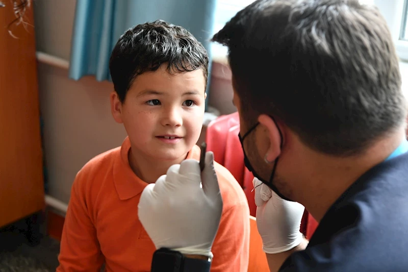 Mamak’ta 3.380 Öğrenciye Ücretsiz Diş Taraması