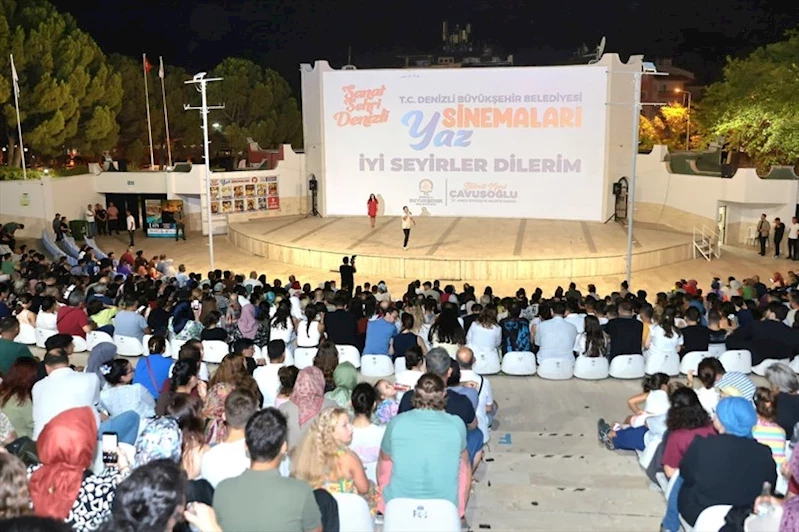 “Yaz Sinema Akşamları” tüm hızıyla devam ediyor