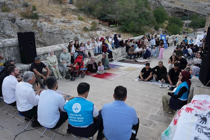 Başkan Hallaç, Cendere Köprüsü’nde Gençlerle Geleceği Konuştu