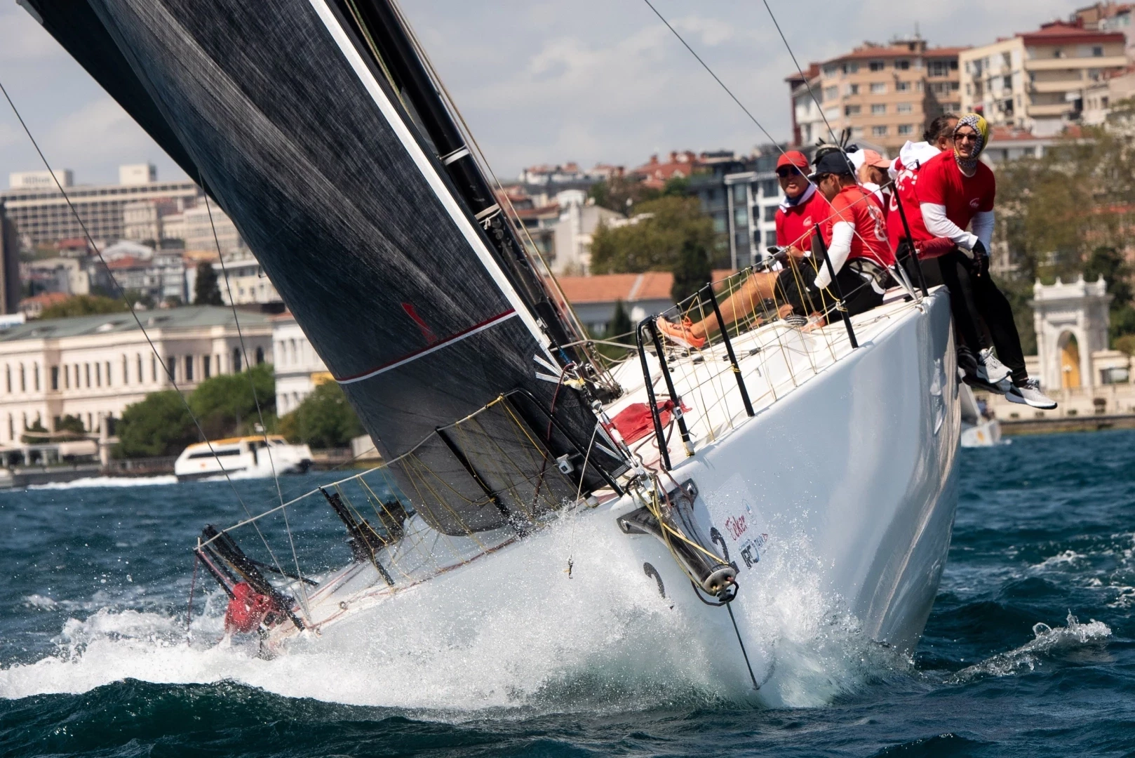 Rüzgârı yakalayan şampiyon yelkenciler ödüllendirildi