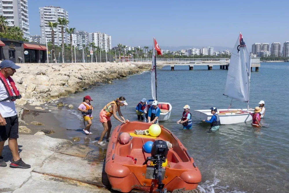 Mersin’de Babil Su Sporları Merkezi 1000 kişiye eğitim verdi