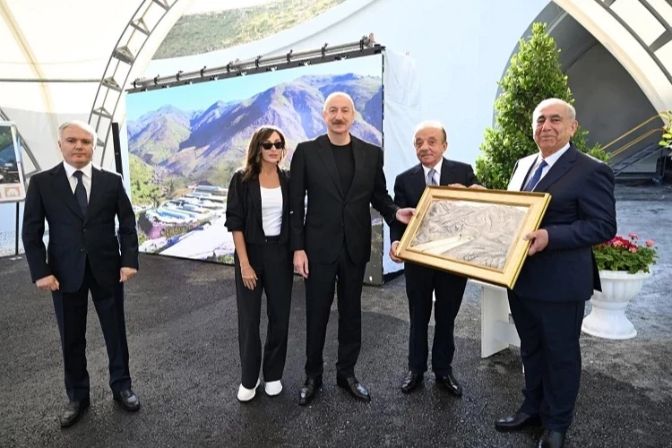 Murovdağ Tüneli’nde ilk ışık göründü